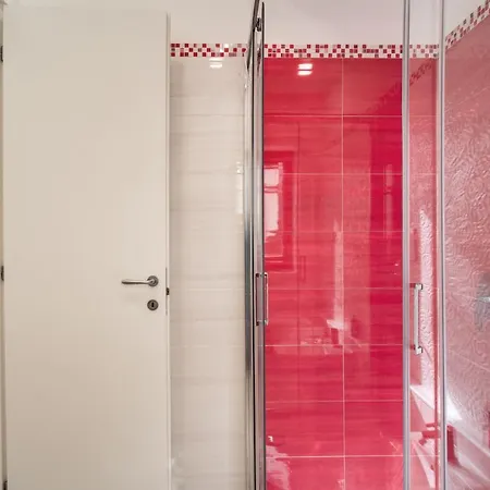 Casa Lolla, A Red Rose In アパート ソレント