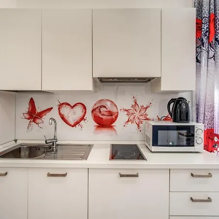 Casa Lolla, A Red Rose In アパート