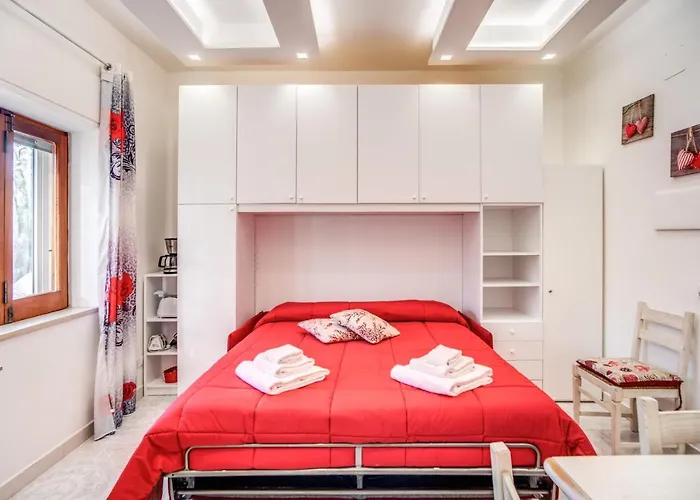 Casa Lolla, A Red Rose In Apartamento